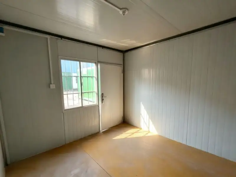 Standard 20ft Flat Pack Container House White Panel Modular Building