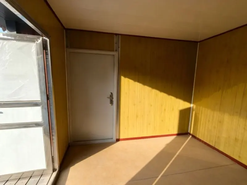 Wood Grain Flat Pack Container House for Modular Accommodation