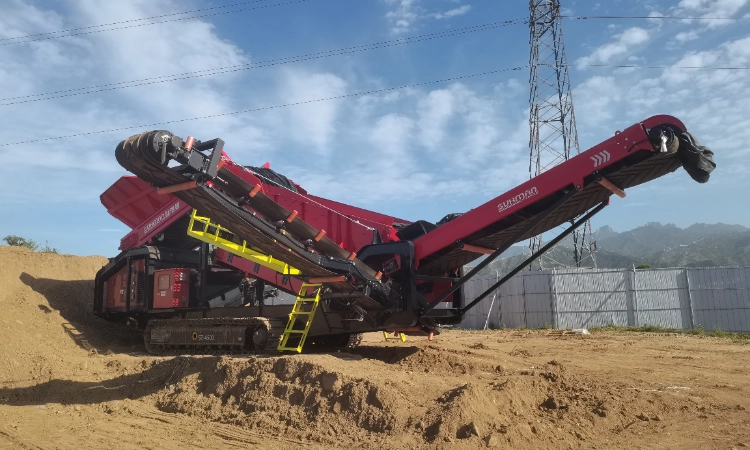 mobile heavy-duty scalper screening machine