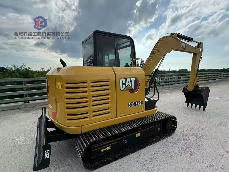 Second-Hand Caterpillar 305.5 Mini Hydraulic Excavator Global Supply