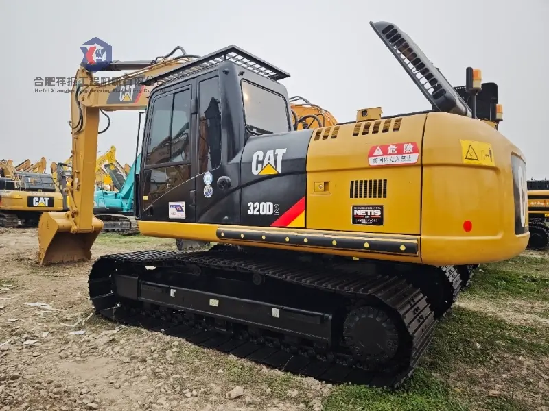 حفارة CAT 320D2 مستعملة