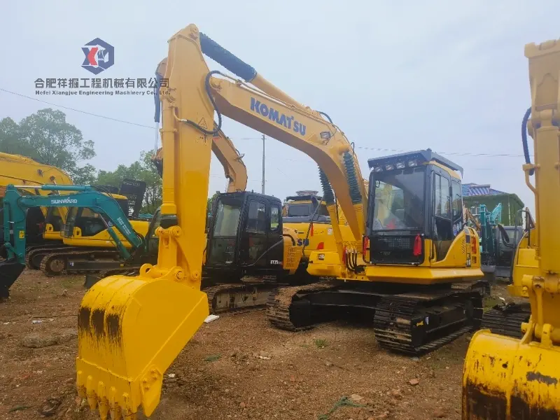 Used komatsu 110 excvator