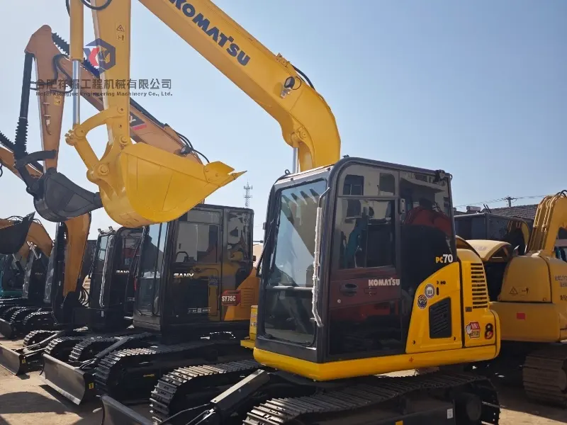 Used komatsu 70-8 excvator