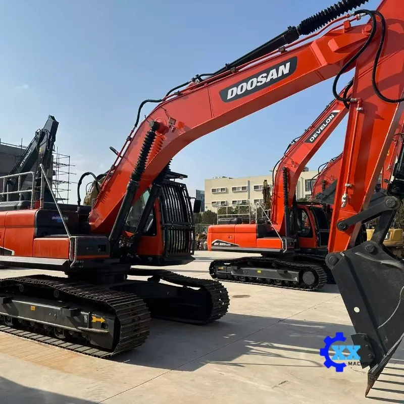 21.5-ton Second-hand DOOSAN DX225LCA Crawler Hydraulic Excavator for Sale