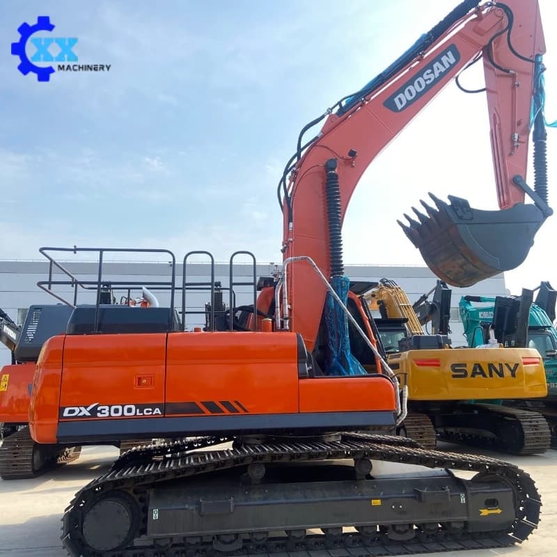 Used Doosan DX300LCA 30-ton mining excavator | Heavy-duty boom | EPOS system | Suitable for quarries | Video inspection available