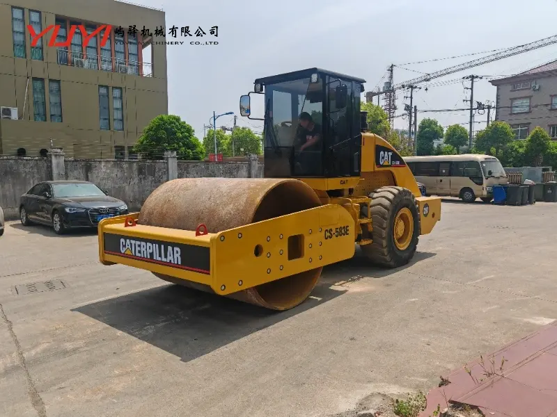 Original Cat CS-683e Vibratory Road Roller for Sale New Cat CS-683e with Full Specifications and Low Price Used Cat CS-683e in Good Condition