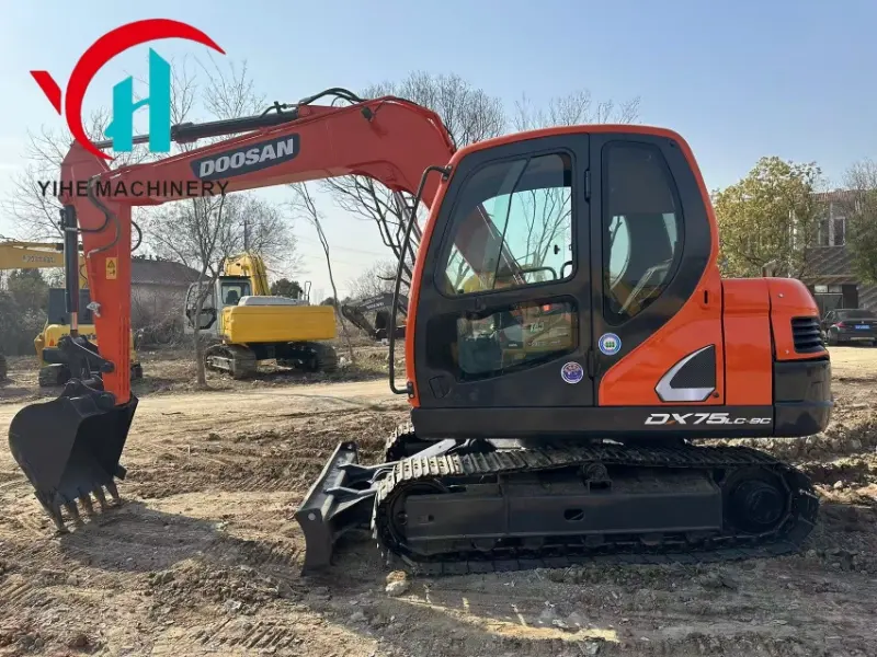 Doosan DX75 Used Excavator Small Crawler Excavator Powerful Competitive Price