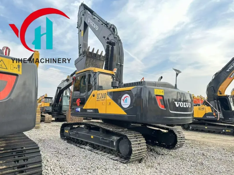 Hot VOLVO 240 Second-Hand Excavator Good Performance for Sale