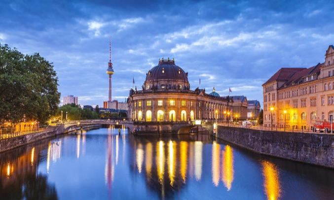 Резкое замедление экономического роста Германии создает давление на логистику крупной строительной техники по всей Европе.