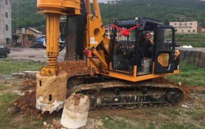 Practical Construction Guide for Rotary Drilling Rigs in Rainy Seasons: Analysis of Core Technical Points for Waterproofing, Anti-slip and Hole Collapse Prevention