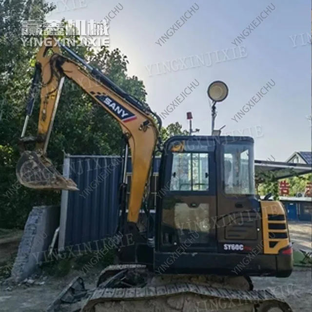 Высокоэффективный экскаватор SANY SY60C для расчистки территории.