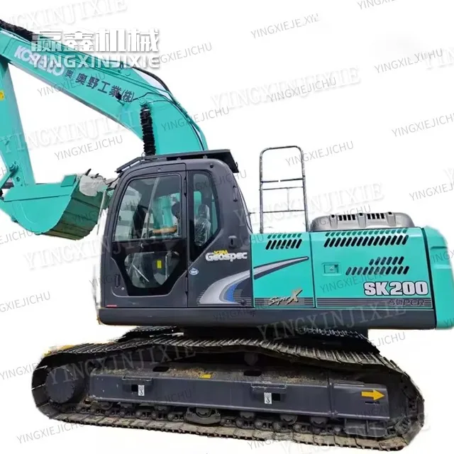 Мощная гидравлическая система экскаватора KOBELCO SK200.