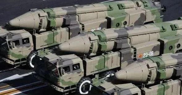 Военно-промышленный комплекс Японии расширяется ускоренными темпами, что повышает геополитические риски в Северо-Восточной Азии и усиливает трансграничную логистическую нагрузку на крупные фундаментные компоненты.