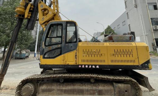 Ứng dụng máy khoan xoay trong xây dựng móng cọc cầu: quy trình thi công, những khó khăn cốt lõi và kế hoạch tối ưu hóa.