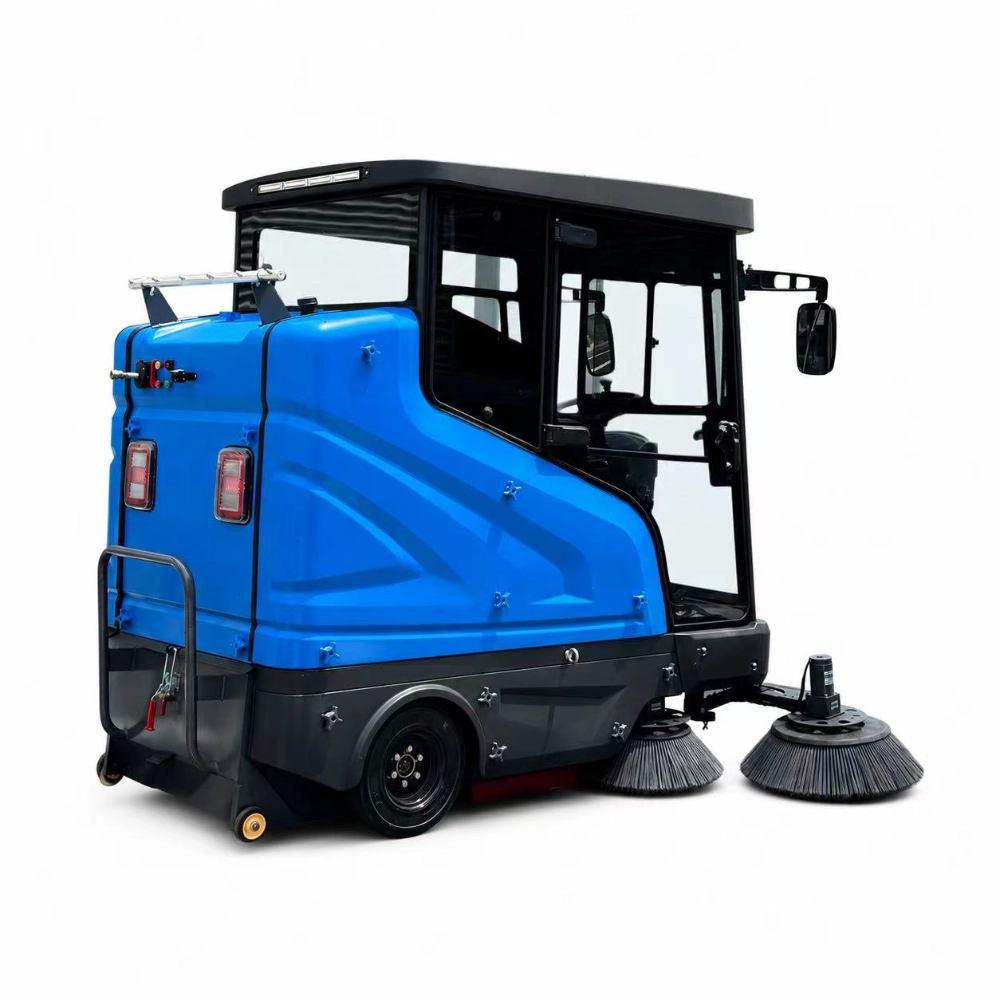 ZY-H80 fully enclosed cabin ride on road sweeper rear side profile view, 2.3m industrial outdoor street sweeping machine with rear control panel, dust suppression mist cannon and high-pressure water gun, commercial sanitation equipment for Europe South America Southeast Asia