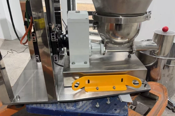 double screw loss-in-weight feeder-3