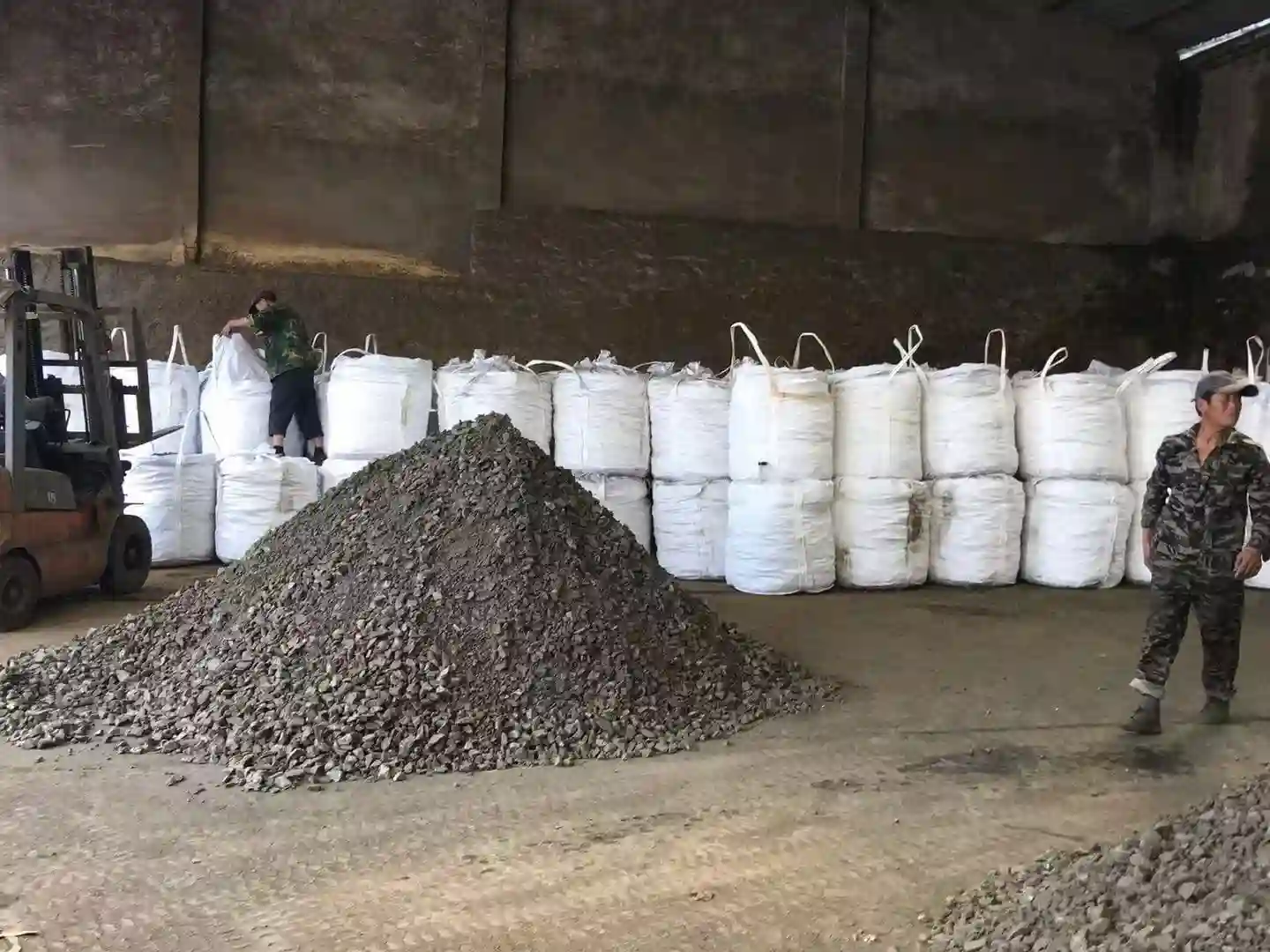 Top Iron Sulfide Sand For Abrasives Superior Pure Molds High-Quality Effective Deal​ 3