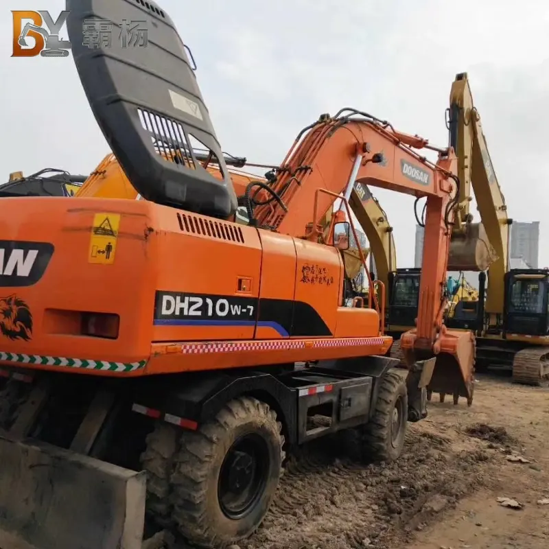 Competitive Price Second Hand Doosan 210 Wheeled Excavator Powerful Machine Durable