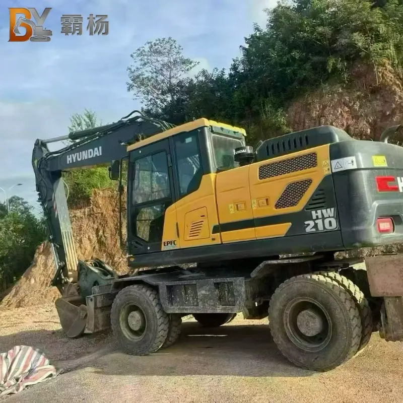 Used HYUNDAI R210VS Wheel Excavator Medium Construction Equipment Cost-efficient Supplier