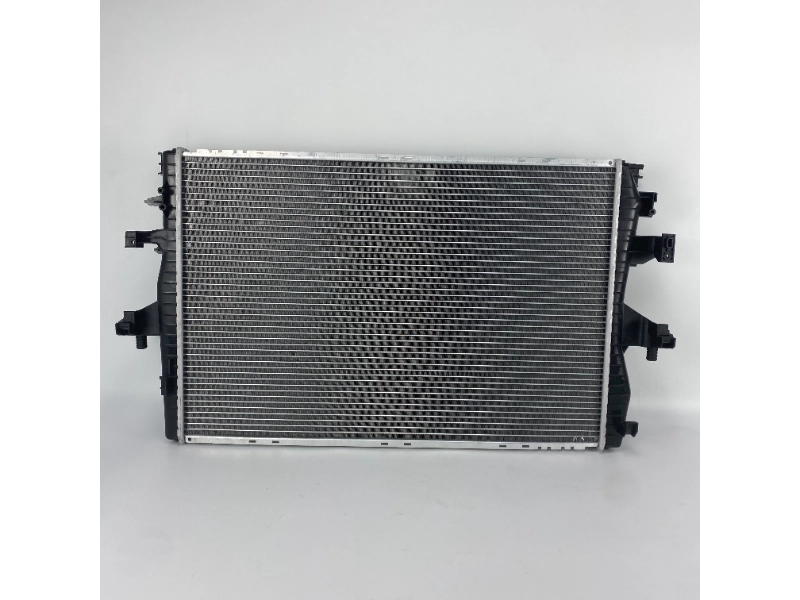 Alüminyum Plastik Volkswagen Transporter T5 03 MT Radyatör 7H0121253F Global Supply