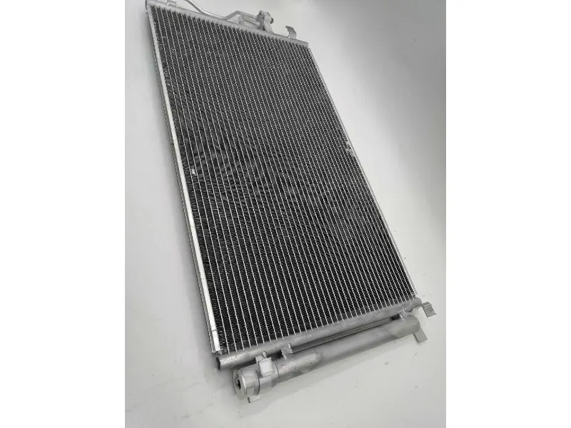 AC KONDENSER HYUNDAI ix35 976062S501 otomotiv parçaları