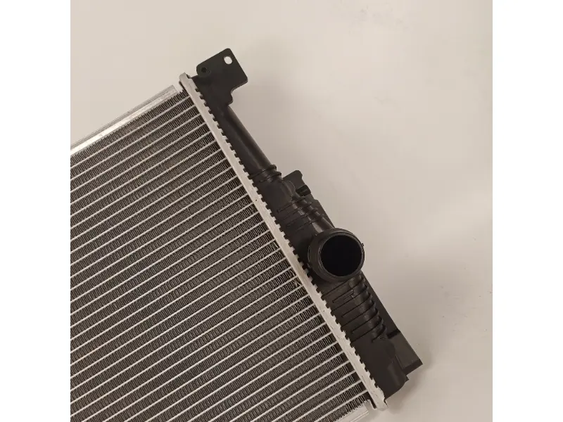 BMW SÉRIE 5 2. OL 14 TBO 12-13 MT Radiador 17117626558 Peças de veículos