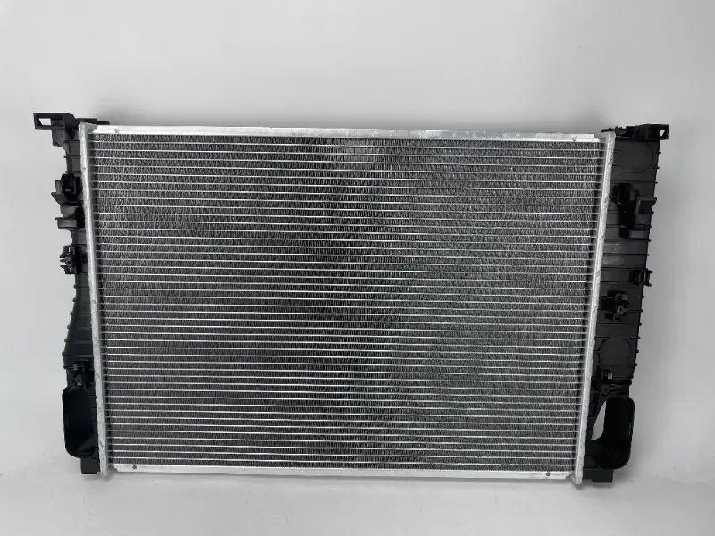 Benz CLS-CLASS W 219 CLS 280 CDI 04- MT Radiator 211 500 34 02 قطع غيار المركبات