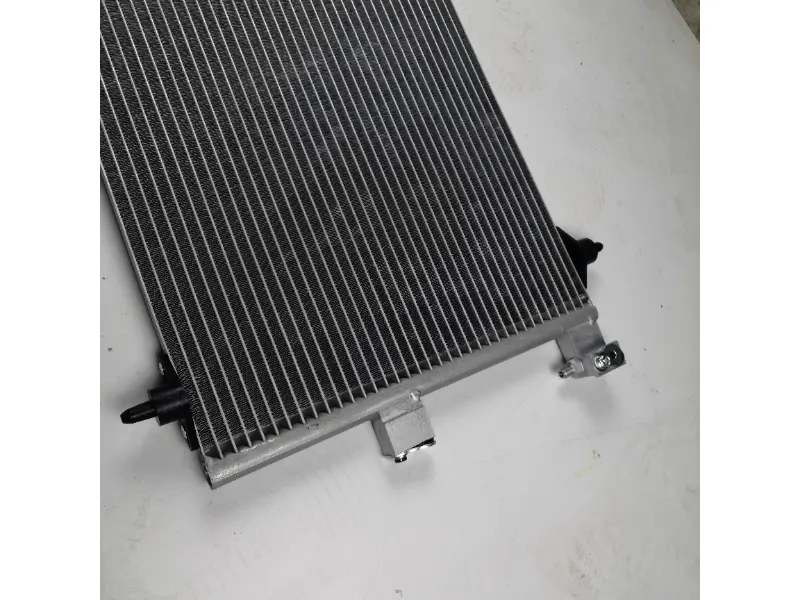 مكثف تكييف الهواء لسيارة بيجو 307 هاتشباك (3AC) 9638420280 قطع غيار السيارات