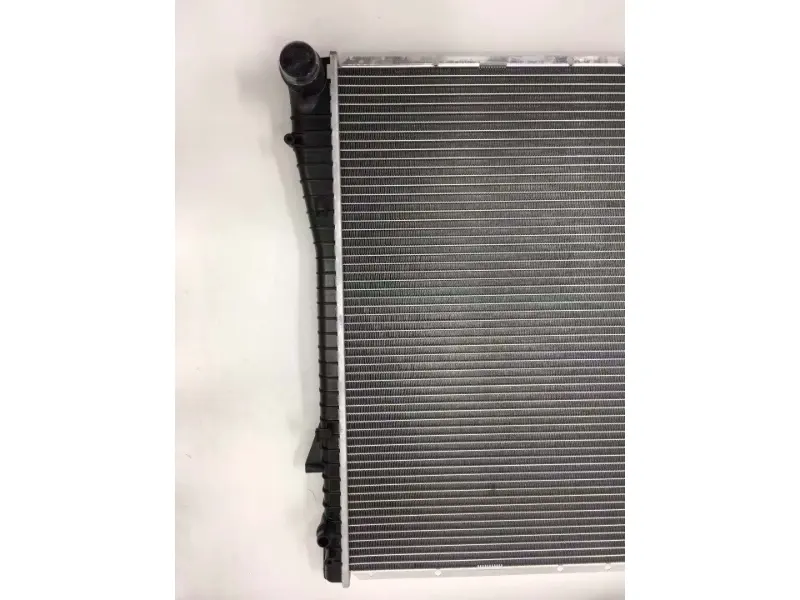 BMW X5 E53 4. 4i 00-03 MT Radyatör 1439103 Motor soğutma