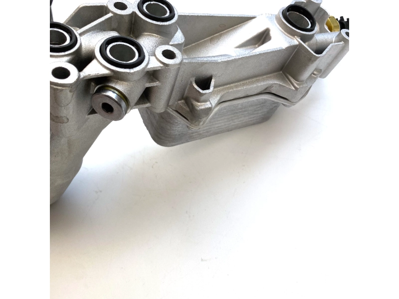 11-13 Jeep Dodge Chrysler 3.6L V6 OEM 5184294AE fabrika araç parçaları için rekabetçi fiyatlı Motor Yağı Soğutucusu