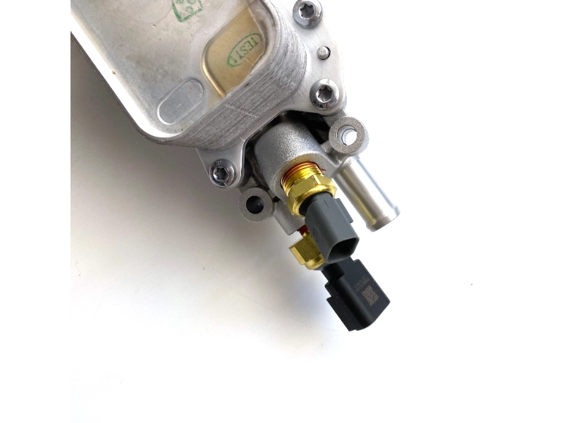 11-13 Jeep Dodge Chrysler 3.6L V6 OEM 5184294AE fabrika araç parçaları için rekabetçi fiyatlı Motor Yağı Soğutucusu