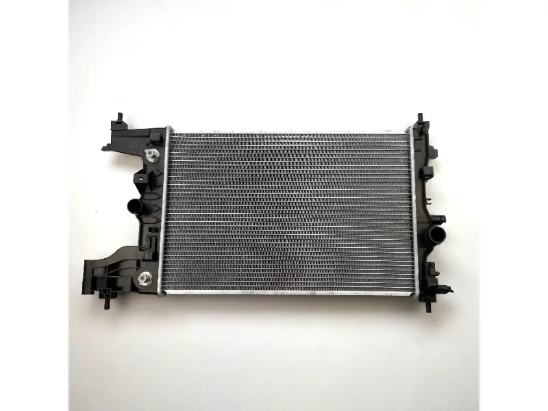 GM CRUZE 1.8I 16V 09- AT Radiator 13267652 قطع غيار السيارة