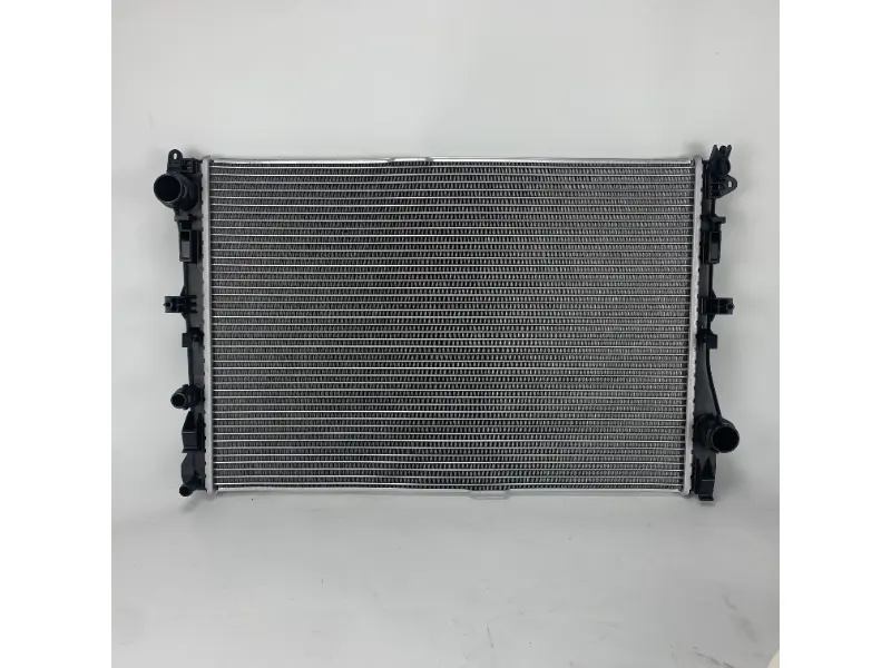 بنز GL CLASS 3.0L V6 TURBO 13-14166 AT Radiator A099500 0104A099500 1303 قطع غيار السيارات