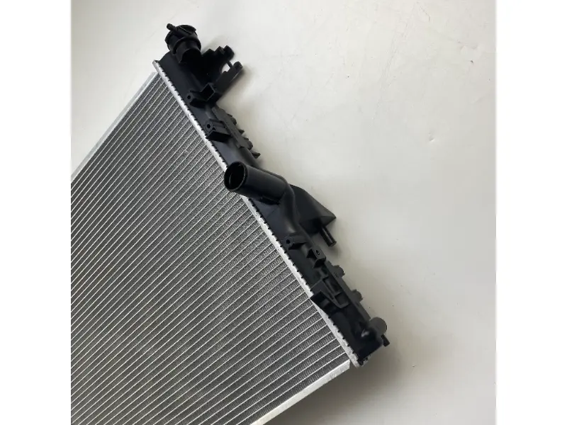 GM WRANGLER 3. 8L V6 07-15 MT Radyatör 55056633AA Motor soğutma