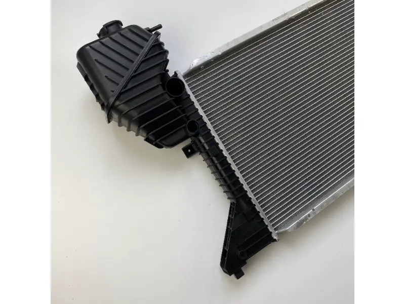 رادياتير GM SPRINTER 2500 BASE L5 2.7L 03-06 MT 9015003500 قطع غيار السيارات