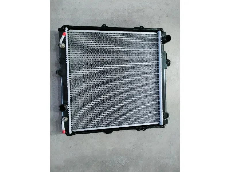 Toyota HILUX4'02- AT Radyatör 16400-30090 Araç parçaları
