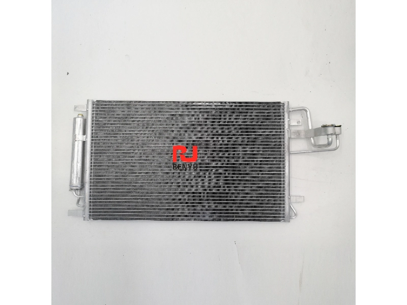AC KONDENSER HYUNDAI TUCSON 976062E000 Araç parçası