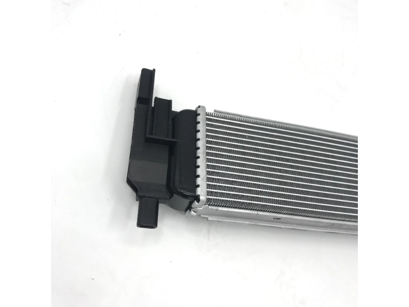 Intercooler de aluminio de alto rendimiento y costo AUDI A3S3(8V)1.2T 5Q0121251EL Refrigeración de motor al por mayor