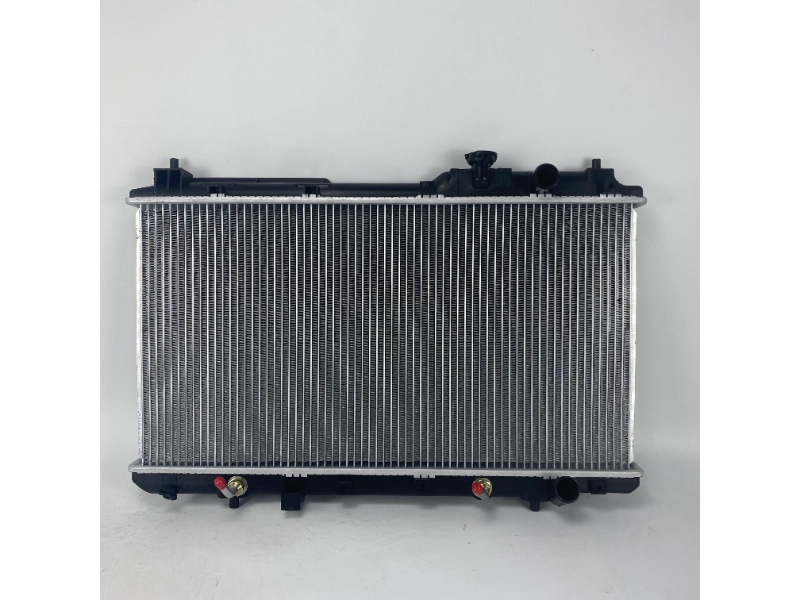Yüksek maliyetli performans Honda Radyatör CRV 2.0L RD1 AT 19010P3F004 çözümü