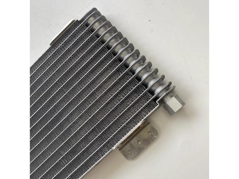Yüksek maliyetli performans Yağ Soğutucu Alüminyum Şanzıman OEM LPD47391 satılık motor soğutma