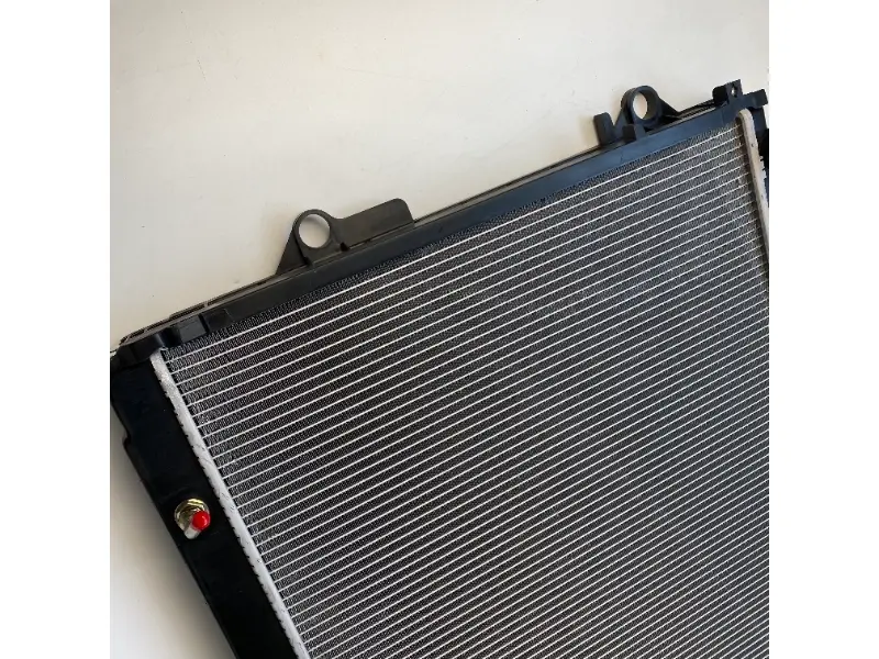 Toyota LANDCRUISER 5. 7L V8 AT Radiator 1640050380 Car parts