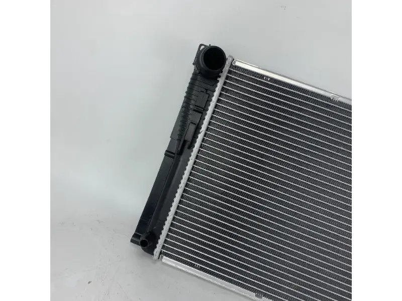 BMW 1 f20-f21 118 i 11- MT Radyatör 17117626560 Parçalı Araba
