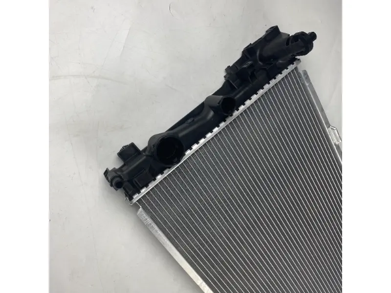 رادياتير بنز سي-كلاسا W204 250CDI 10-MT 0995002703 سيارة في قطع غيار