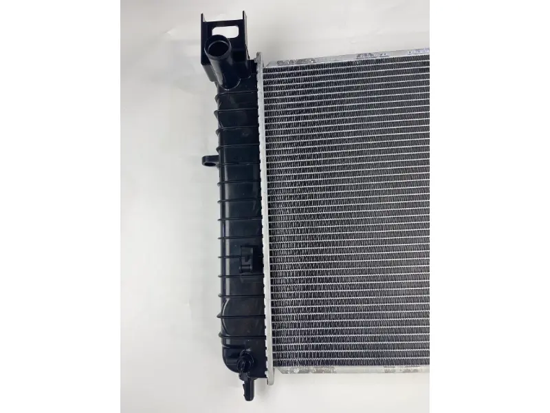 GM SILVERAD0 1500 BASE V6 4. 3L 99-12 AT Radyatör 52486598 Yedek Parça