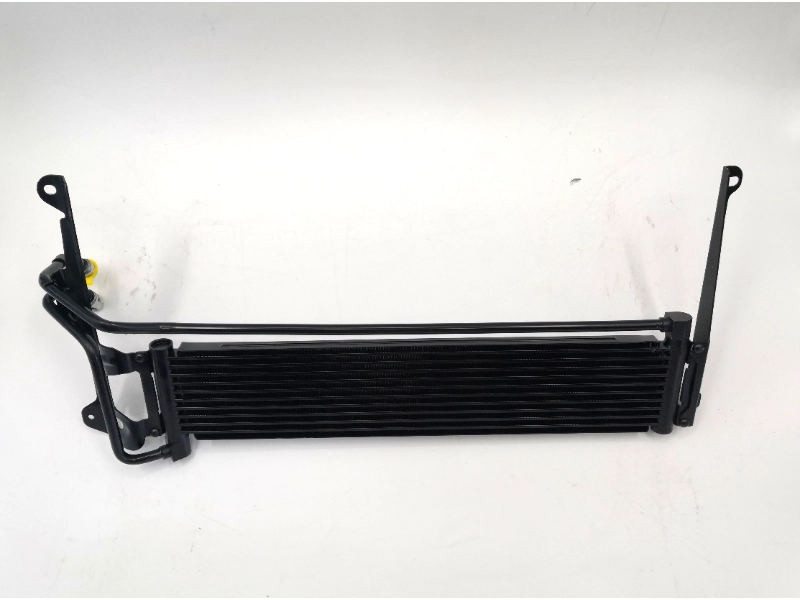 Yeni gelen Yağ Soğutucu Volkswagen Şanzıman Tiguan Mk1 OEM 5N0317019C otomobil parçaları satılık