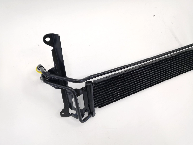Yeni gelen Yağ Soğutucu Volkswagen Şanzıman Tiguan Mk1 OEM 5N0317019C otomobil parçaları satılık