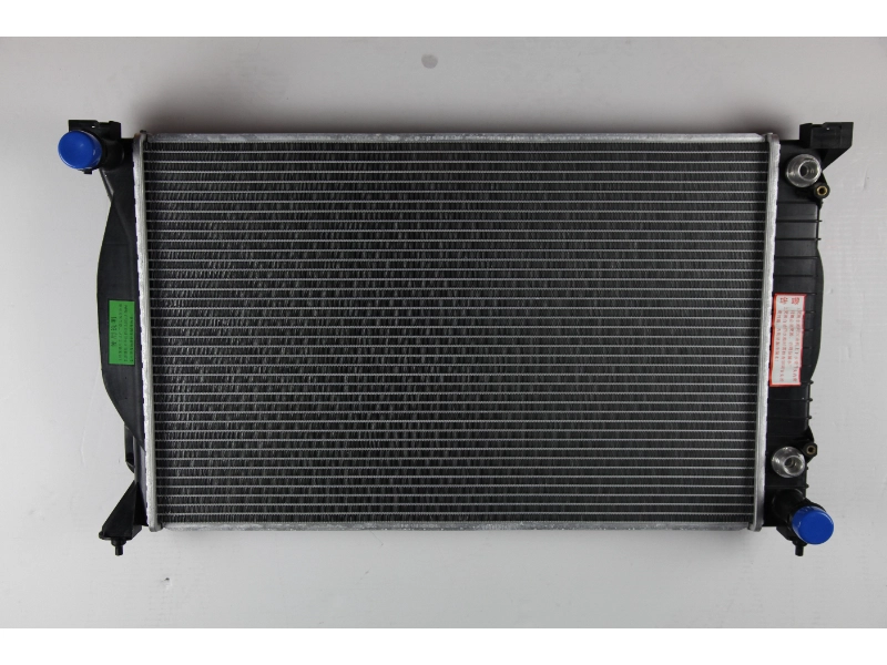 مشعاع قوي من الألمنيوم لسيارة أودي A4-S4 2.4 V6 AT 8E0121251P مورد قطع غيار السيارات