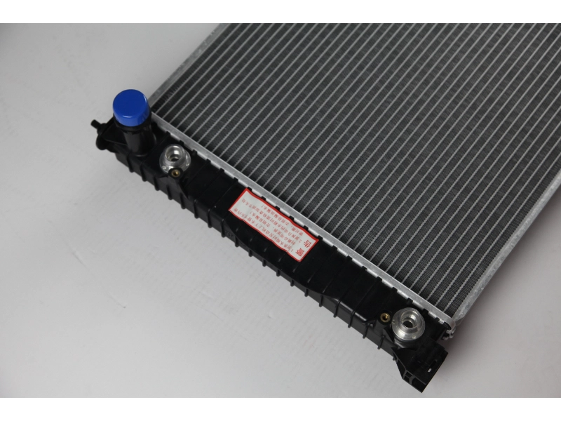 مشعاع قوي من الألمنيوم لسيارة أودي A4-S4 2.4 V6 AT 8E0121251P مورد قطع غيار السيارات