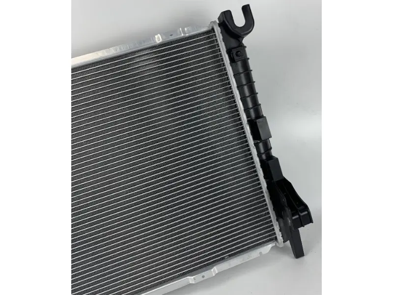 GM RAM 1500 ST V6 3.7L 04-08 MT Radiator 52028830AF تبريد المحرك