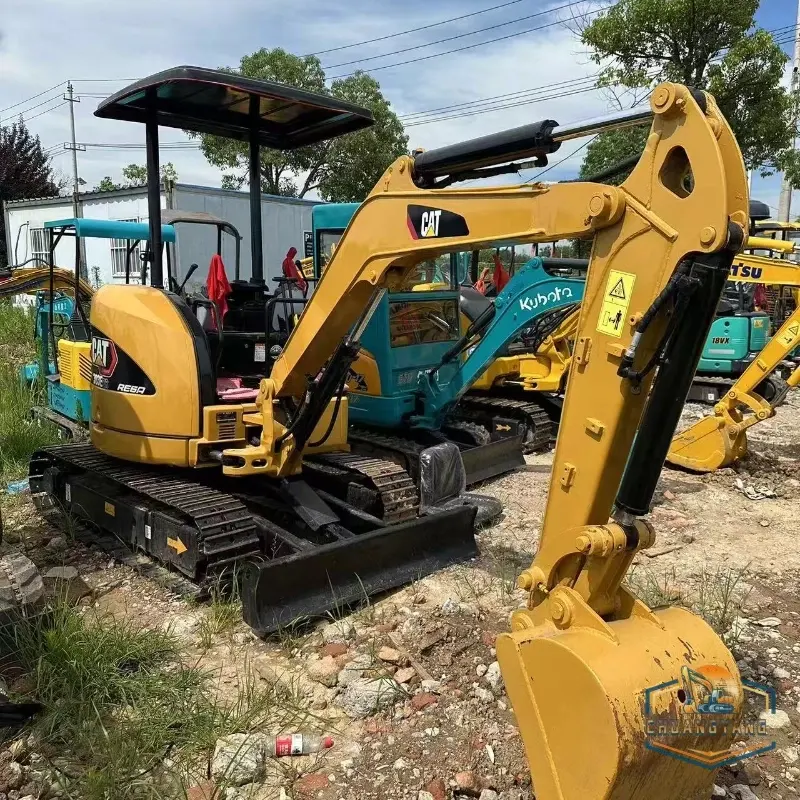 حفارة صغيرة مستعملة أصلية من طراز CATERPILLER 303C